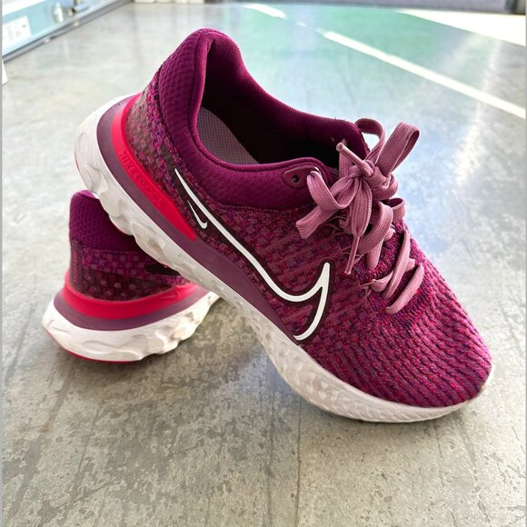 LIKE NEW!! Nike React Infinity Run Flyknit 3 - LIGHT BORDEAUX Women's 9 - Picture 1 of 4
